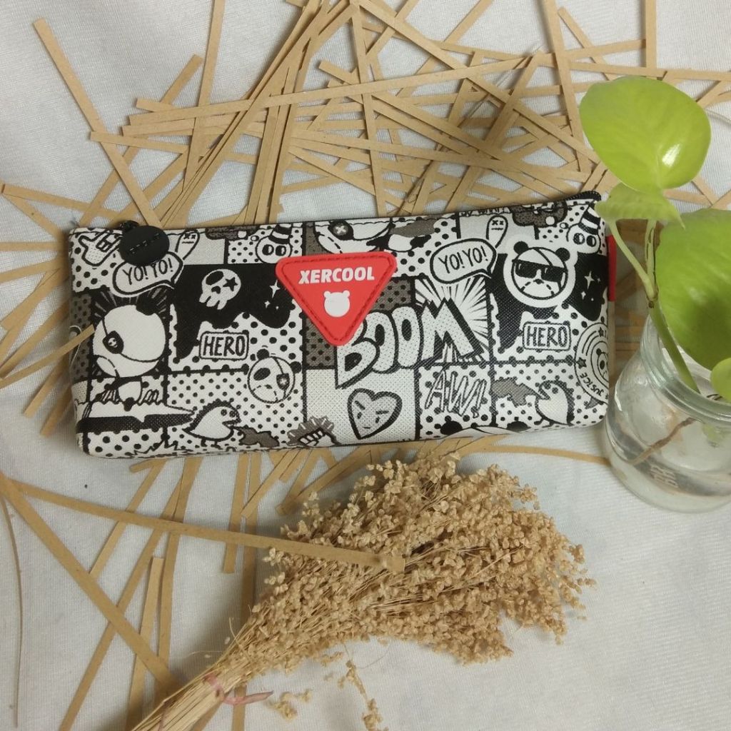 

Pencil Case Tempat Pensil Languo Design Comic - Perlengkapan Sekolah Kantor - 3433
