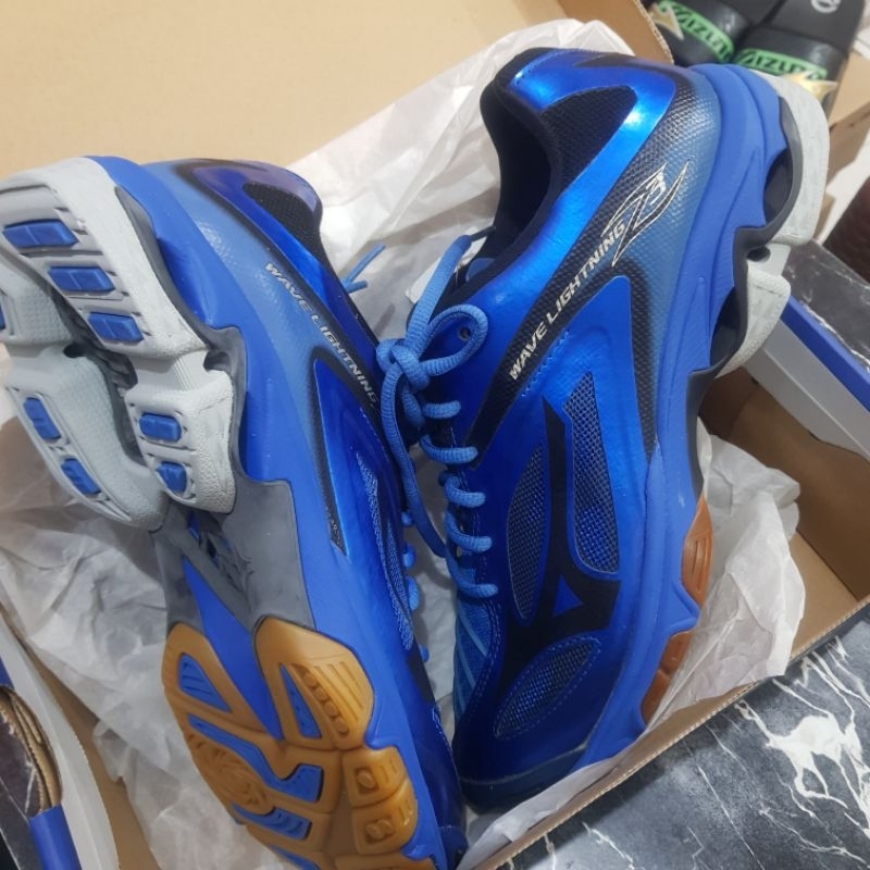 ( BEKAS DISPLAY TOKO BERKWALITAS ) SEPATU VOLI MIZUNO WLZ 3 LOW STRONG BLUE original 100%