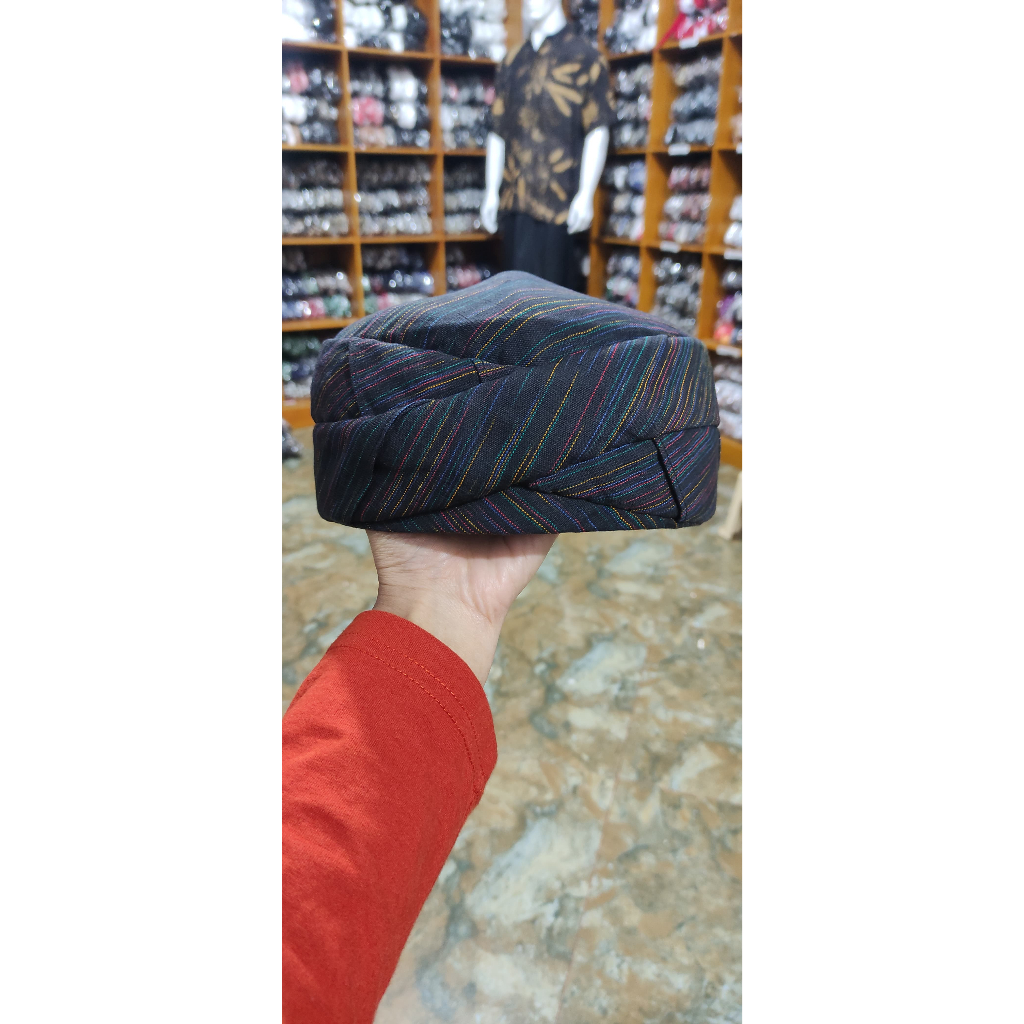 Peci Batik Jogokariyan Asli Motif Lurik Gerimis Hitam Warna