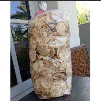 

KERIPIK TEMPE SAGU KHAS SOLO 250 gram