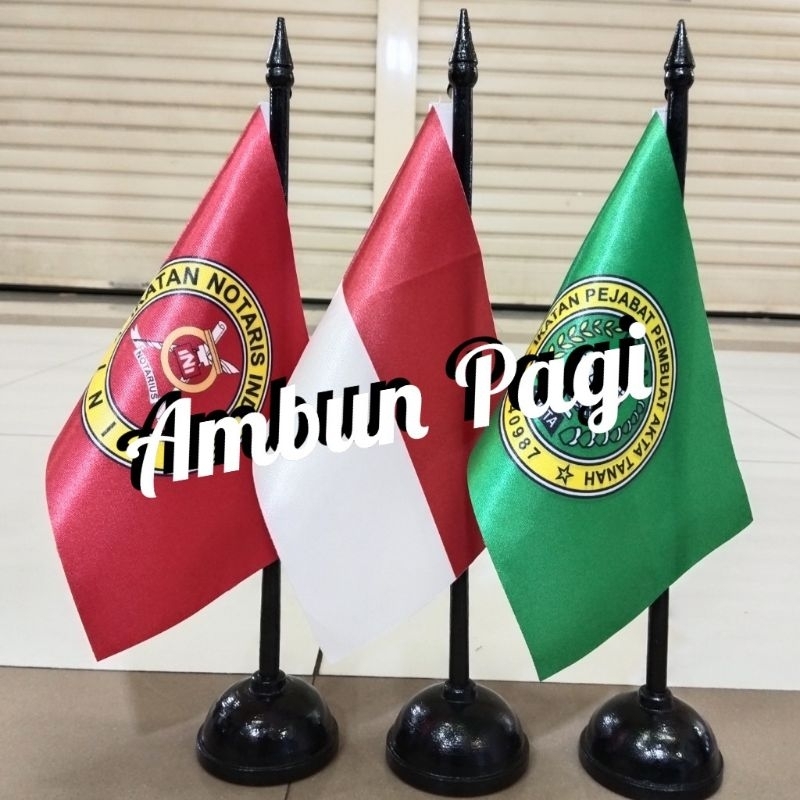 

best seller tiang kayu meja+1set bendera notaris bahan satin ready stock