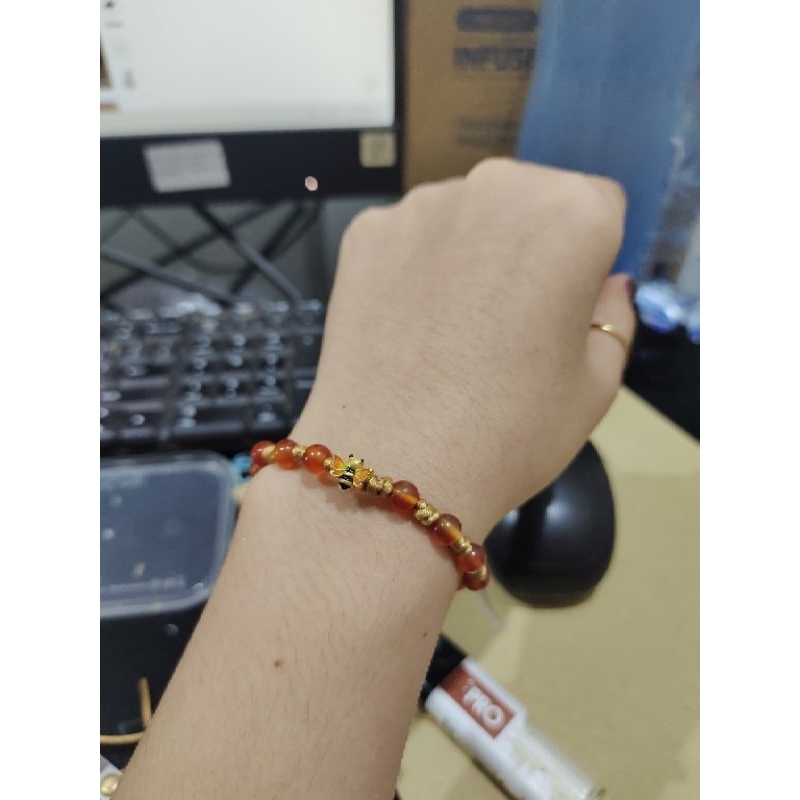 gelang tali manik charm emas lebah