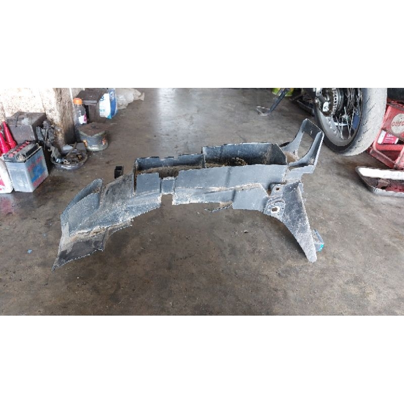 spakbor belakang tiger 2000