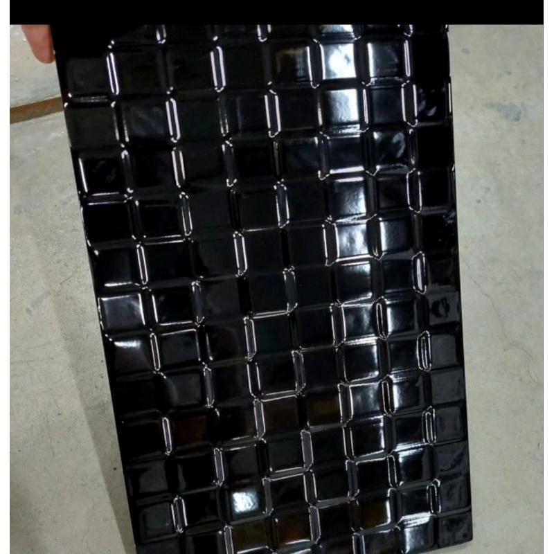KERAMIK DINDING DAPUR KIA LUXURY BLACK 25X40 KW1