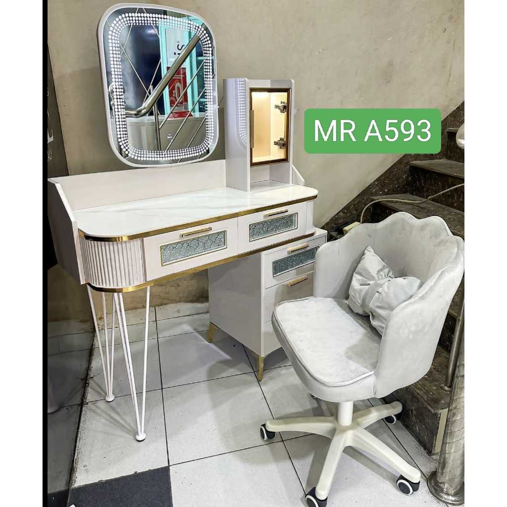 Meja Rias Kaca Lampu Dengan Kursi Bahan Baldu Lembut Type A-593 - Medan