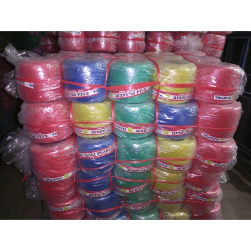

Tali Rafia Warna Warni / Tali Plastik Warna Warni Kw1 800 Gram