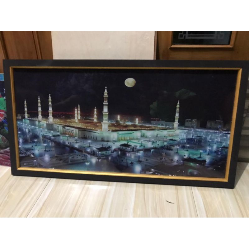 Hiasan dinding gambar masjid Nabawi plus bingkai ukuran 100x50cm