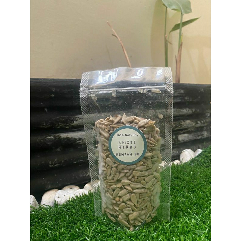 

Roasted Sunflower Seeds / Kuaci / Biji Bunga Matahari Panggang 250 Gr