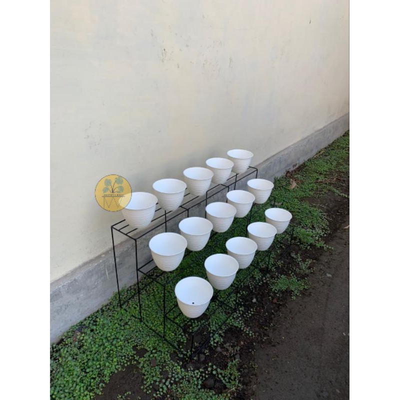 STANDING POT SUSUN / RAK BUNGA / RAK POT BUNGA TINGKAT 3