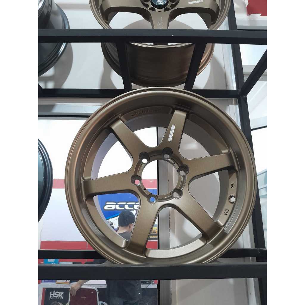 veleg mobil hilux 4x4 r18 h6x139 offset 25 hsr tokyo ring 18