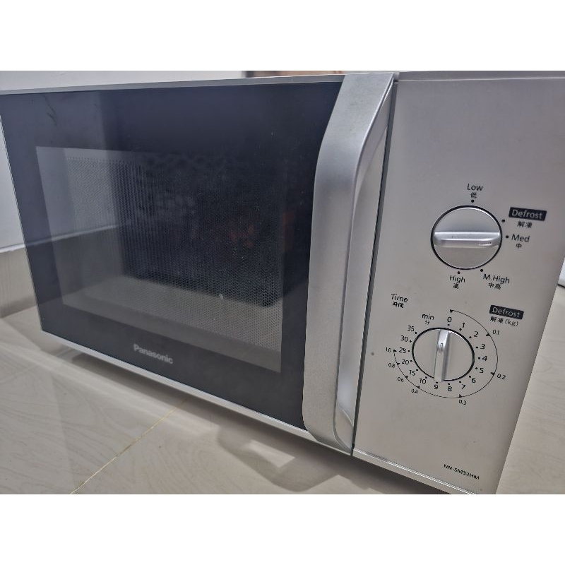 microwave panasonic NN-SM32HM