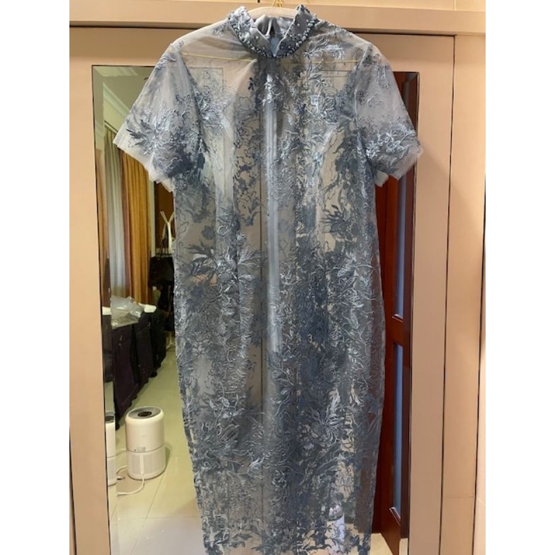 Gaun pesta mewah warna biru muda