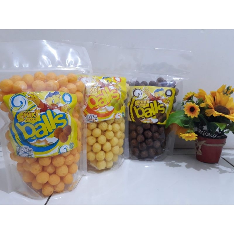 

CHIKI BALLS 200gr 250gr / SNACK KILOAN / CEMILAN MURAH ENAK