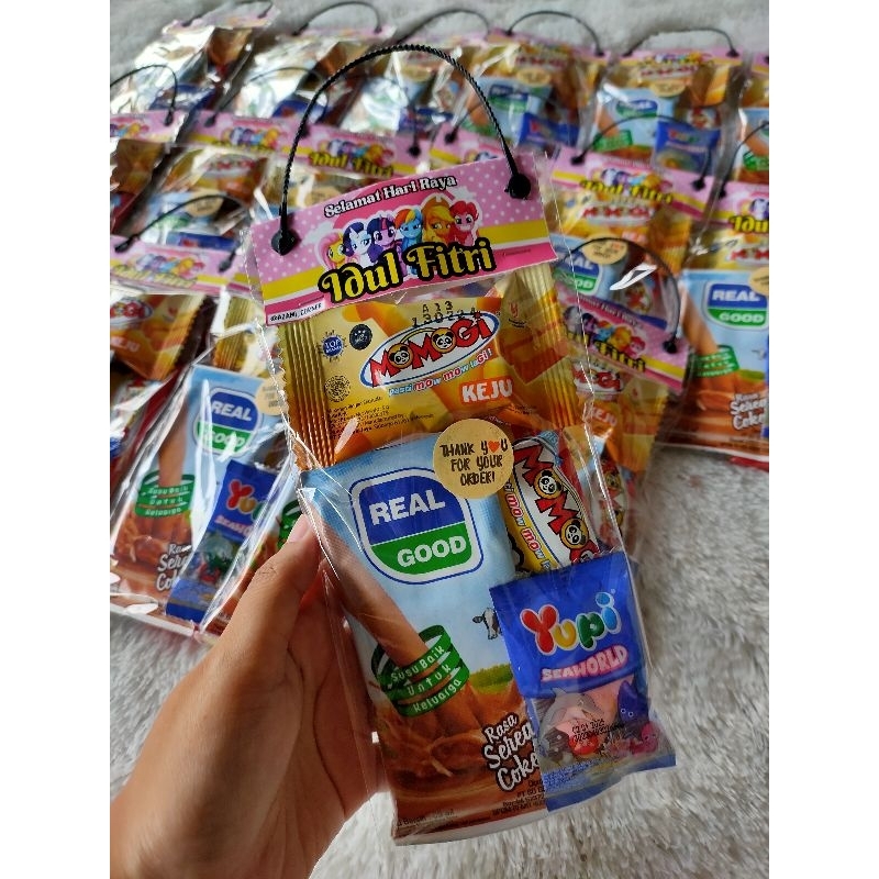 

LABEL SNACK LEBARAN (TANPA SNACK) PLASTIK ANGPAU LEBARAN