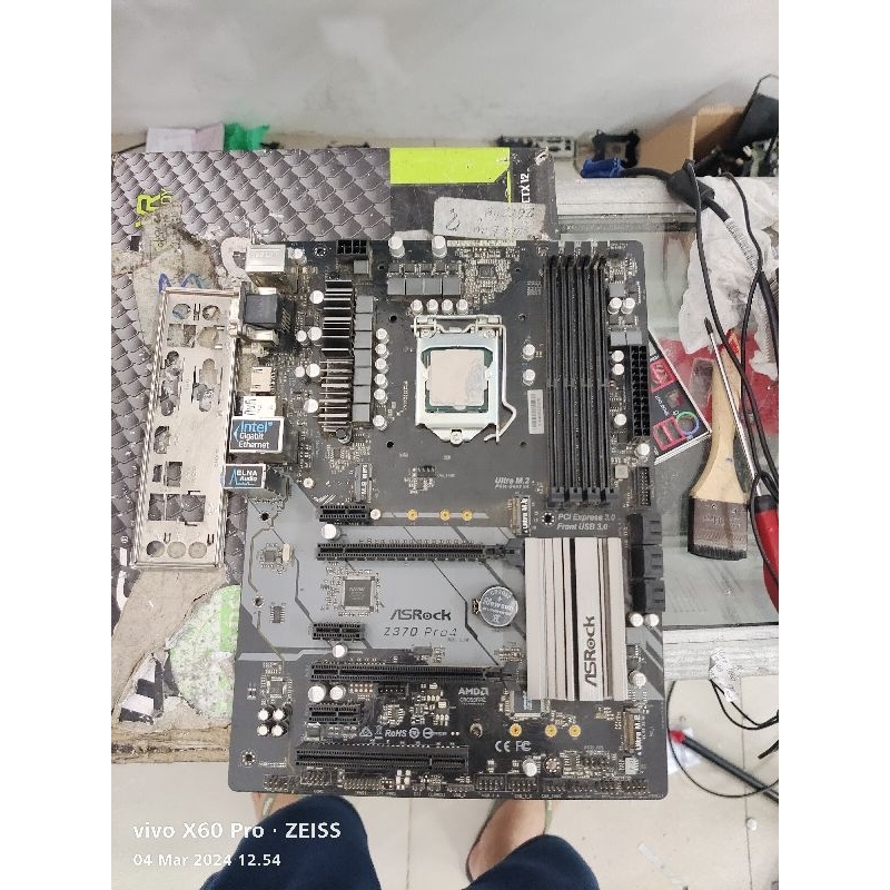 mainboard asrock z370 ddr4 procsesor core i5-8400 gen8
