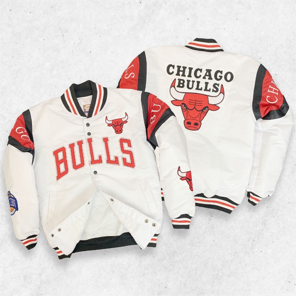 Zylion - Chicago Bulls  White Varsity Baseball Jacket Basketball Premium Bordir Casual Vintage