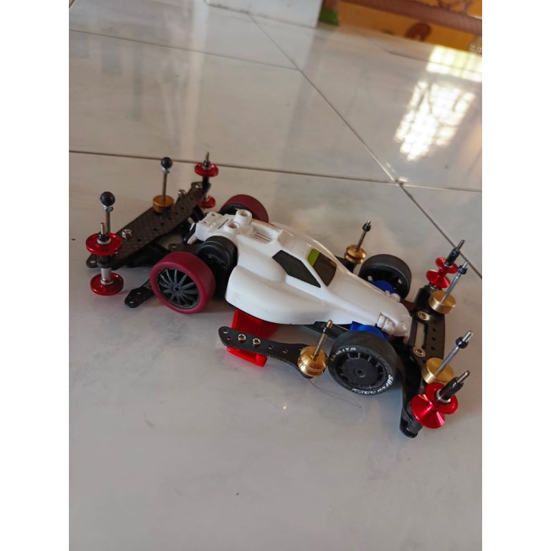 Tamiya astute super 2 carbon bmax sto race