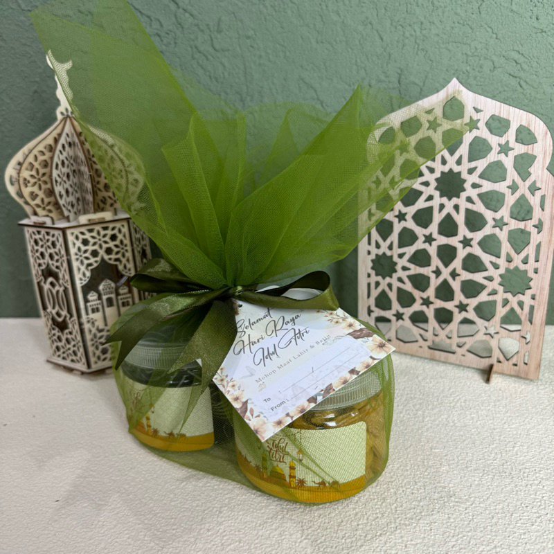

Promo 7.7 HAMPERS LEBARAN HUMAIRA HAMPERS RAMADAN PREMIUM SNACK IDUL FITRI ISI 2 TOPLES 400ML