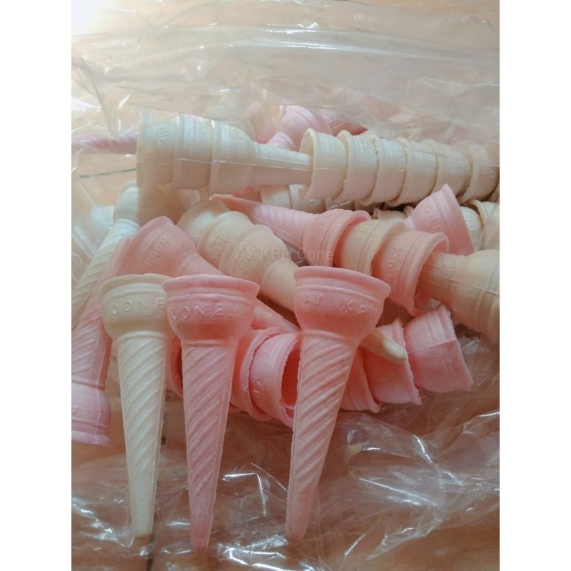 

Cone Es Krim/Kerupuk Es Krim/Cone Ice Cream/Cone Kerucut/Cone Uril Ukuran 5 cm Isi 200 pcs