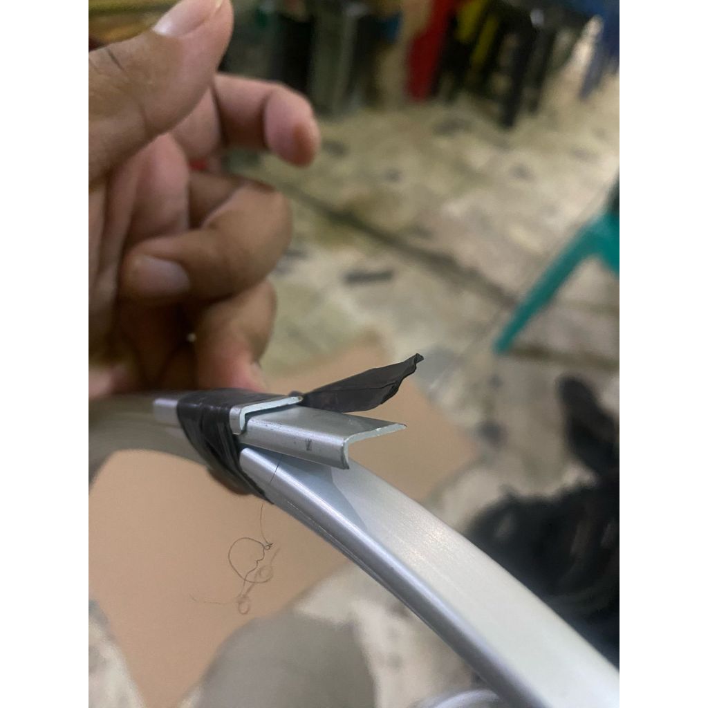 LIST ALUMINIUM UNTUK NEON BOX BULAT GRADE B