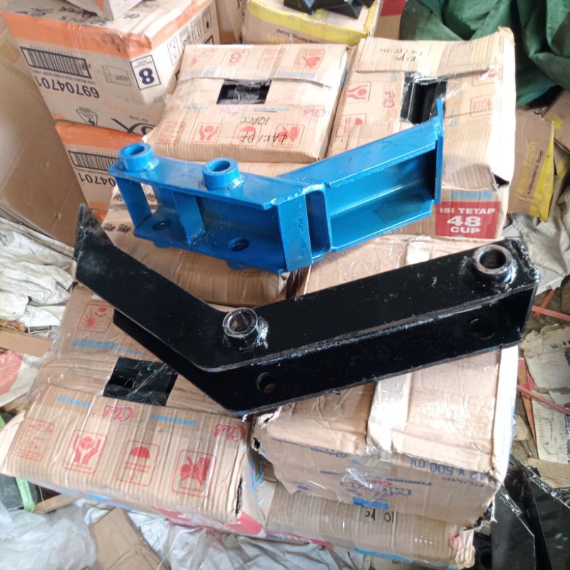 Traktor Pertanian Kubota Traktor Yanmar Revo Pengiwa Mesin Traktor Sawah