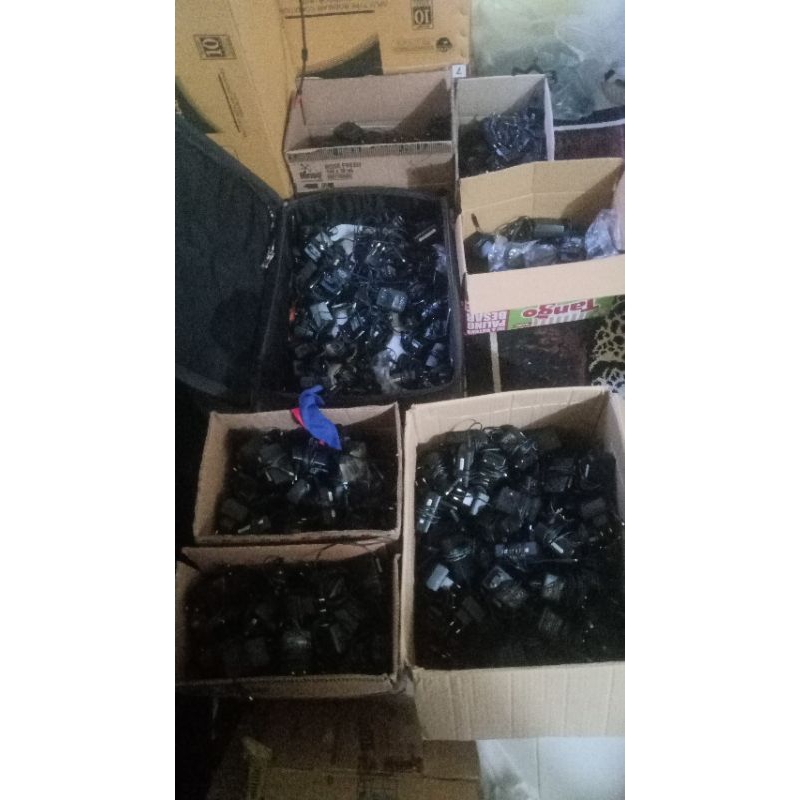 ADAPTOR RONDOM HUAWEi 1,5A dan 1a  PER 50 PSC