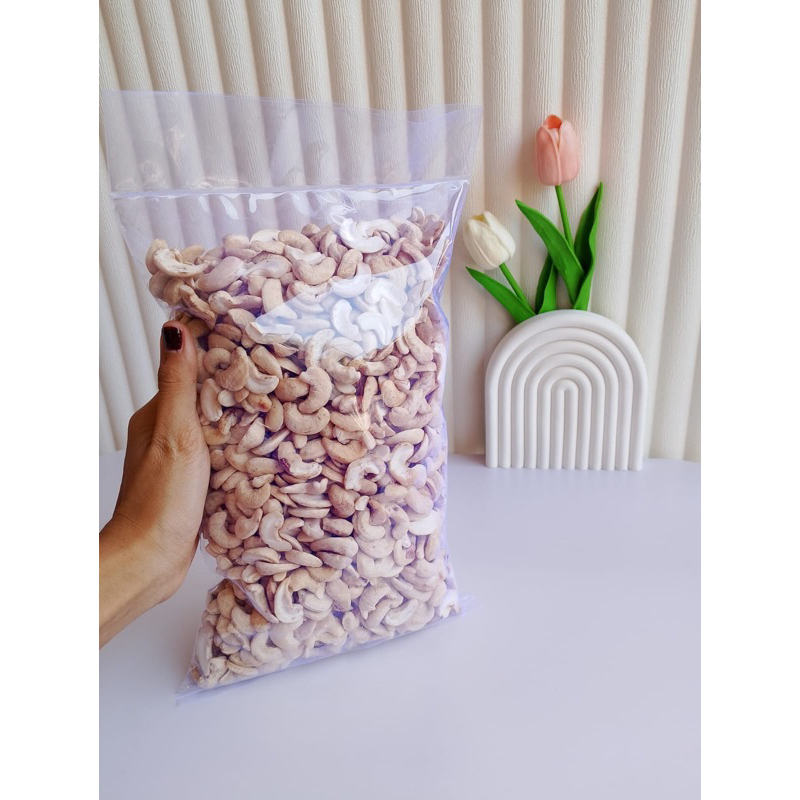 

KACANG MENTE BELAH (MENTAH)