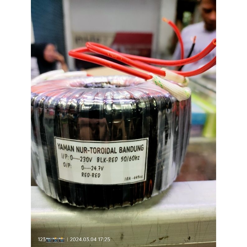 TRAFO AMPLIFIER TOA ZA 2240  0 24.7V 18A 445va