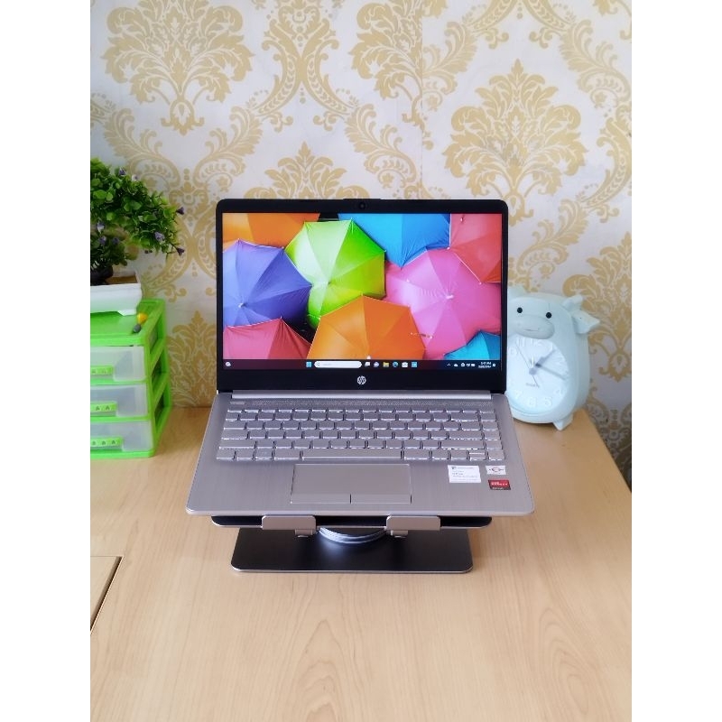 HP Laptop 14s * AMD Athlon Silver 3050U