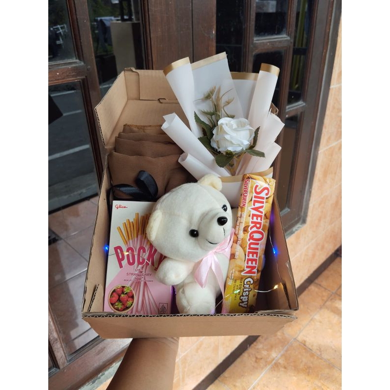 

HAMPERS/ULANG TAHUN MURAH/BISA COD