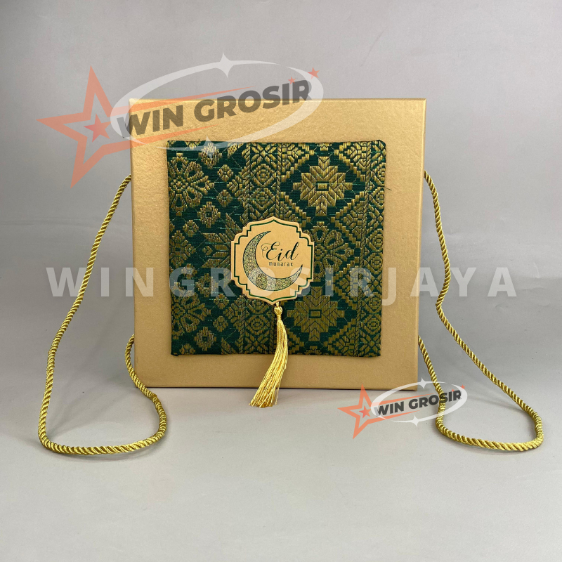 

Box Songket Premium Lapis Legit Rumbai 22x22cm/Isi 4 Toples 250Gr/Box Kue Kering