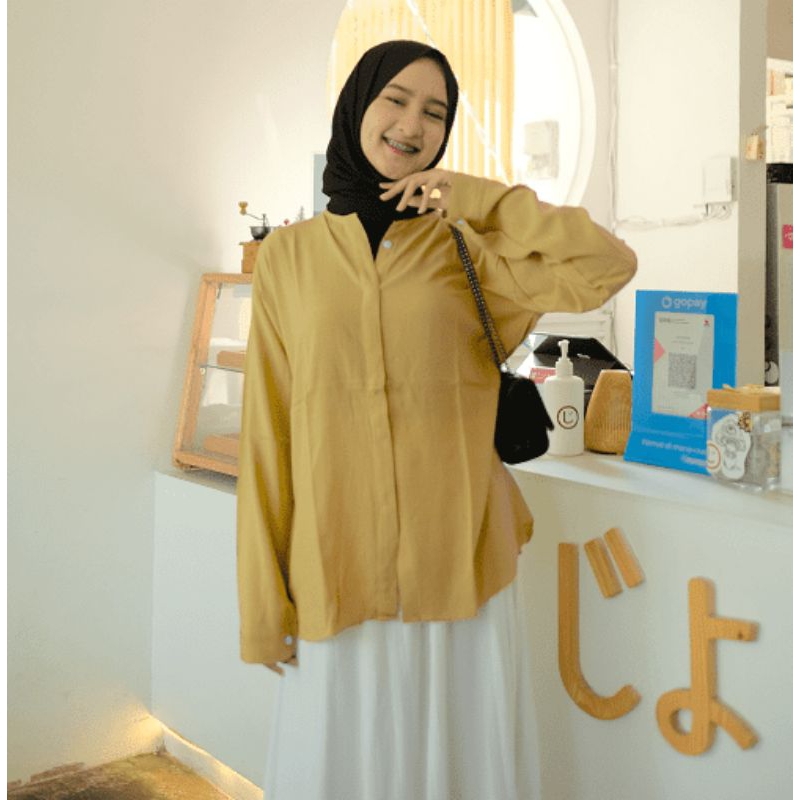Baju Kemeja Wanita lengan panjang basic Kasual Kantor cream