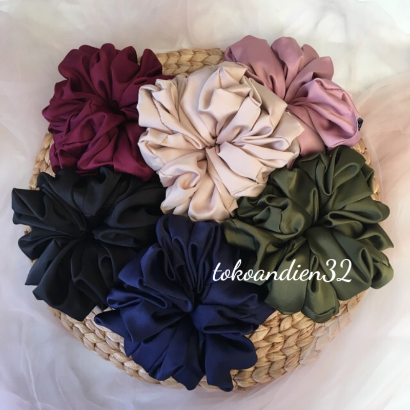 Ikat Rambut Scrunchie Elastis Polos Kunciran Rambut Korea Aesthetic Hairband