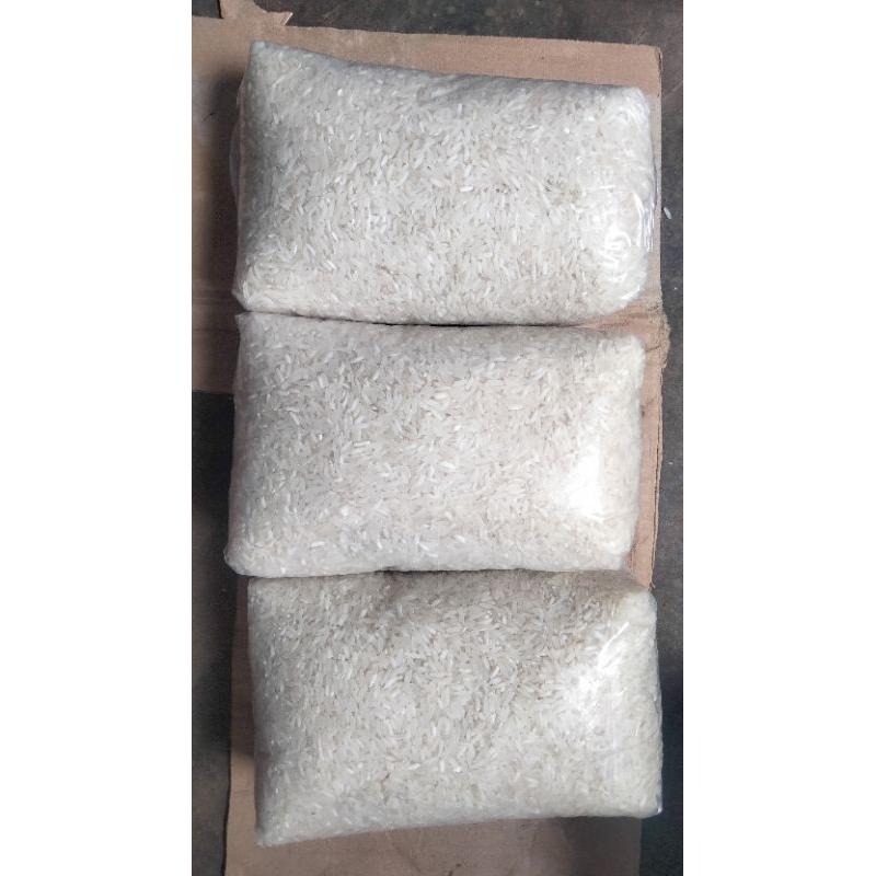 

Beras Putih Bersih Beras pulen Beras Medium beras enak beras kemasan 1kg