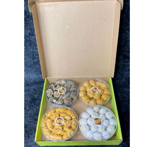 

Hampers Parcel Kue Kering Top isi 4 Toples