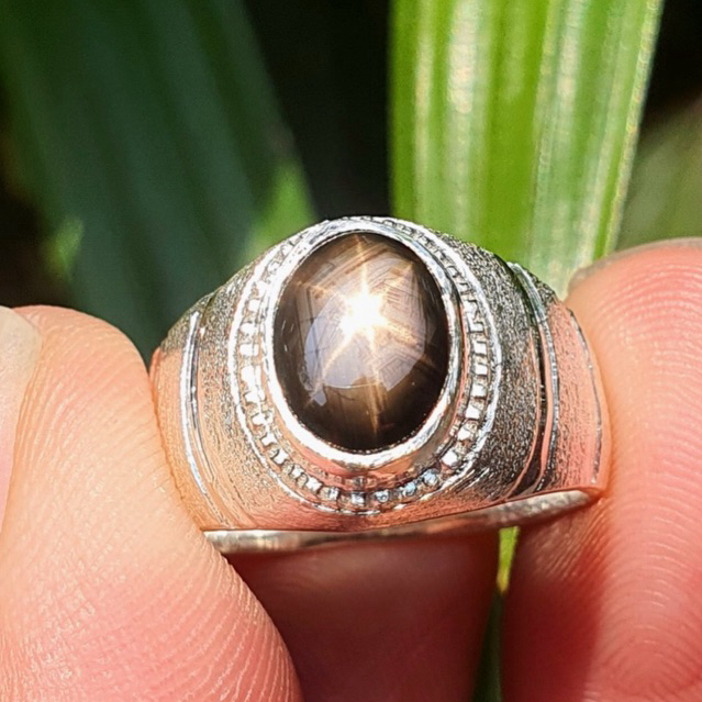 Cincin Batu Akik Permata Black Safir Sapphire Star Asli Natural Mulus Kristal