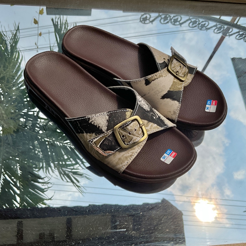 Alas Jati Ecoprint- sandal wanita motif ecoprint