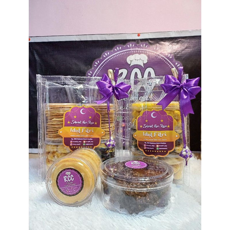 

PAKET HAMPERS RCC COOKIES PREMIUM KEMASAN 250g DAN KEMASAN 500g