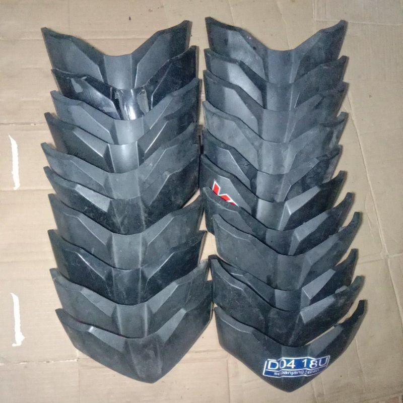 cover headlamp lampu Byson karbu