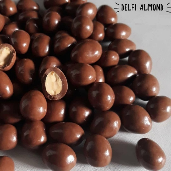 

DELFI Almond 1kg Coklat Delfi Almond / Coklat Delfi 1 Kg / Coklat Delfi Kiloan / Coklat Almond 1 kg