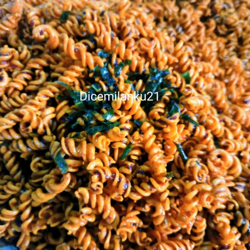 

Makaroni sepiral seblak makaroni sepiral pedas daun jeruk 1.kg