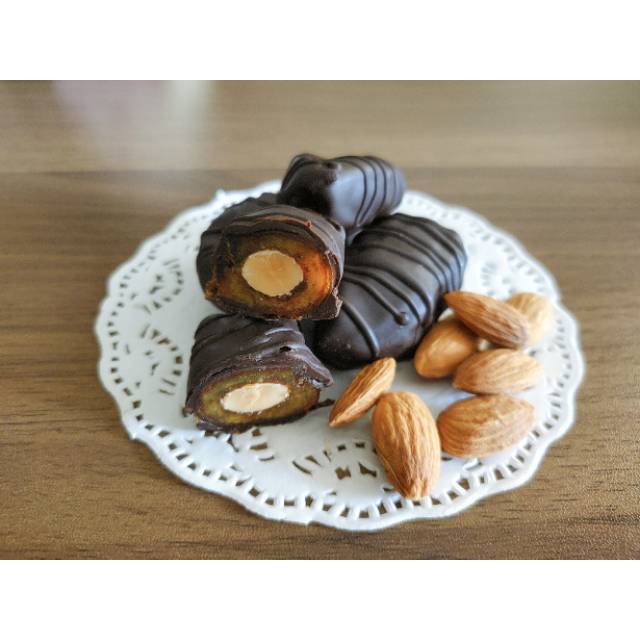 

Premium Kurcok kurma tunisia madu dgn coklat isi kcg almond (SCP)