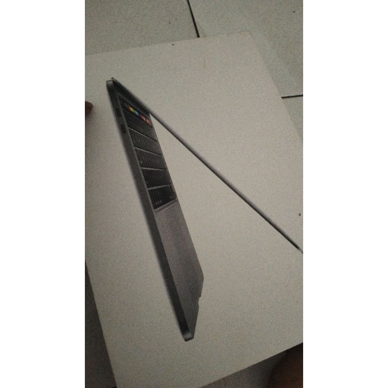 Macbook Pro Touchbar 2020 1TB