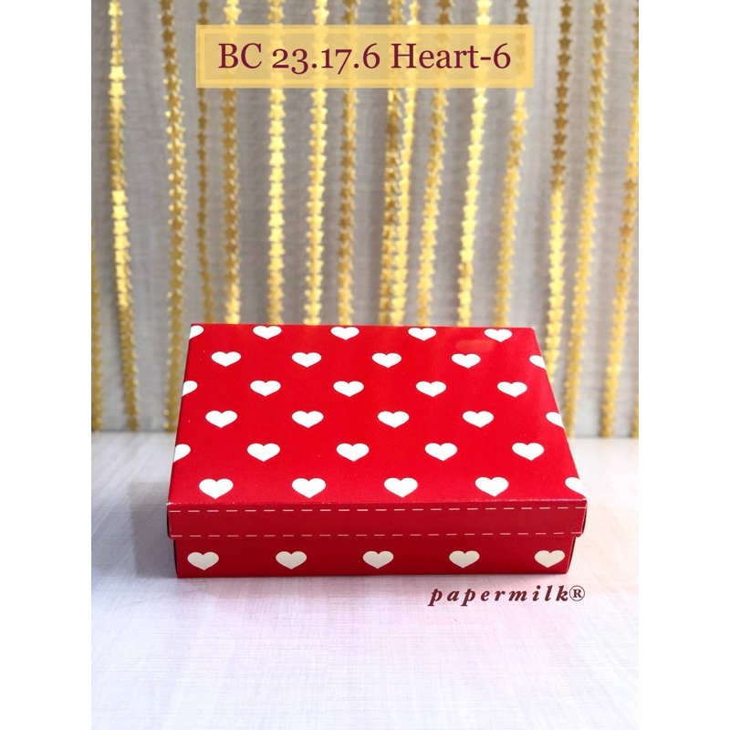 

Papermilk, Kotak Lipat BC 23.11.17 Heart 6 dan Heart 5 Motif Love Hati, Bisa untuk Valentine