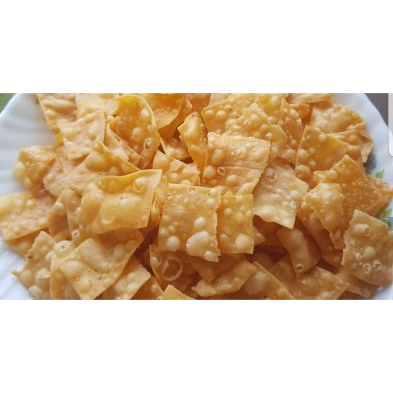 

Keripik pangsit renyah gurih asin 250gr
