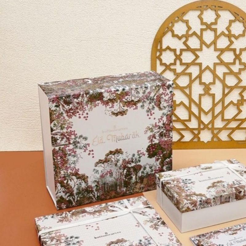 

NEW BOX HAMPERS IDUL FITRI EID BUTTONSCARVES