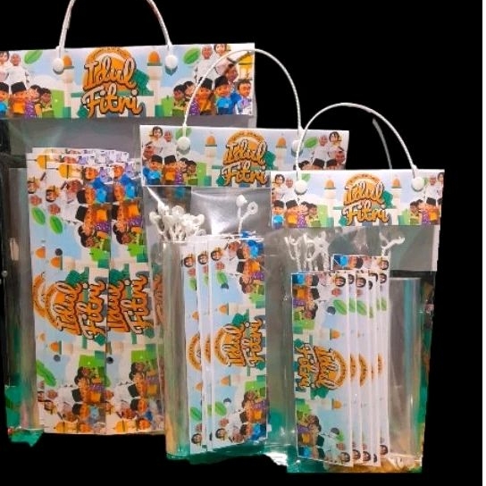 

plastik bingkisan lebaran ukuran 20x30..