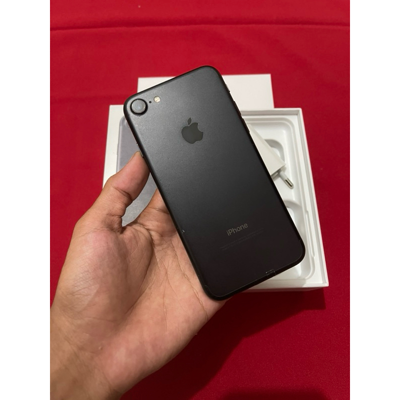 iPhone 7 32GB Black Garansi Resmi iBox Second OriginaL 100%