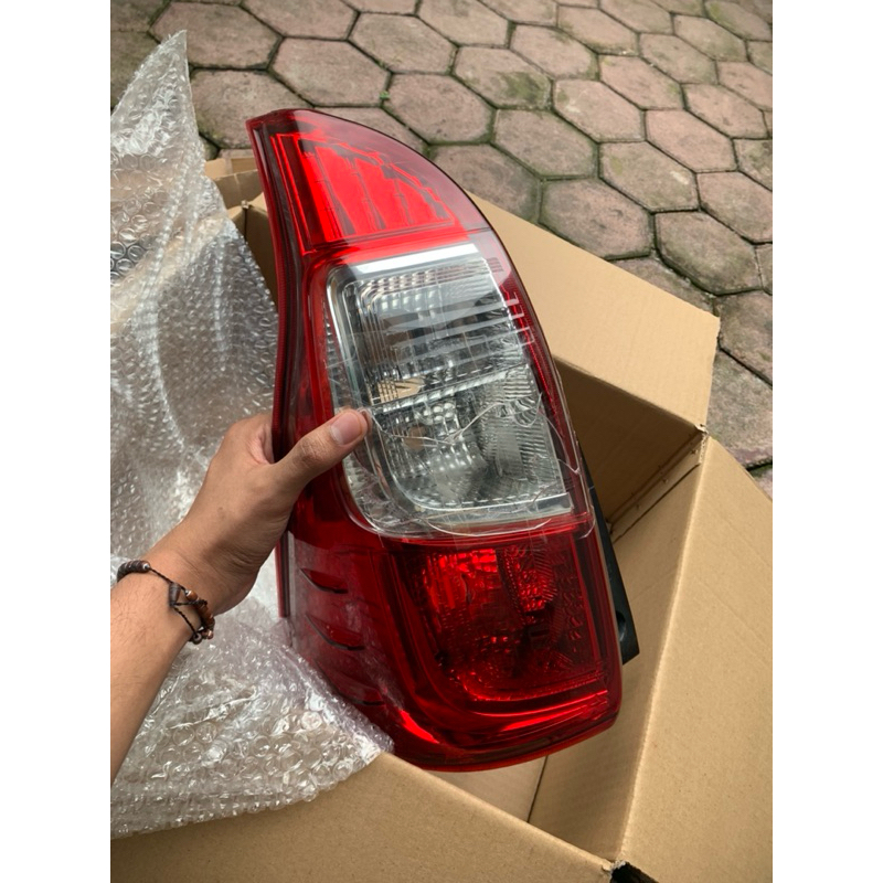 stop lamp avanza 2017 original