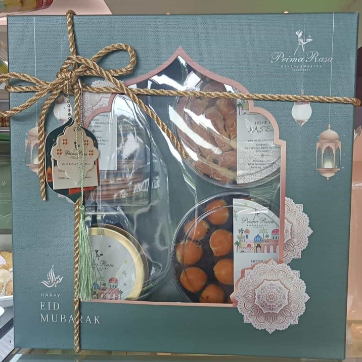 

GIFT BOX 5 HAMPERS MINI SET HADIAH PAKET KUE KERING PRIMA RASA BANDUNG IDUL FITRI RAMADHAN RAMADAN EID MUBARAK PRIMARASA LEBARAN PACKAGE COOKIES CAKE LIDAH KUCING SAGU KEJU ORI